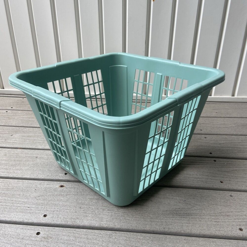 VTG 1987 Rubbermaid Laundry Basket 3/4 Bushel Model 2972  Made In USA - Picture 5 of 16